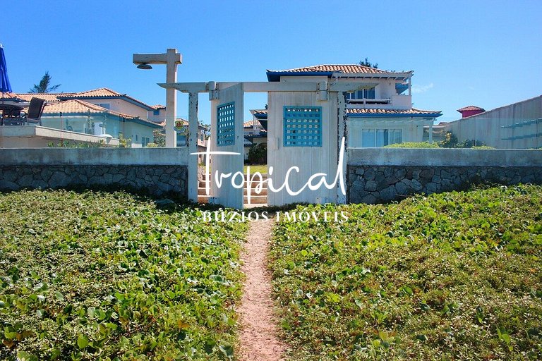 FL16 - Flat em condomínio pé na areia em Búzios
