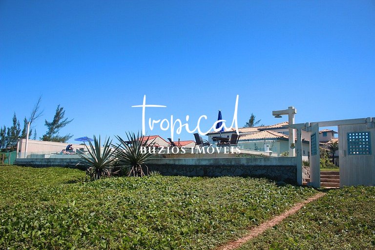 FL16 - Flat em condomínio pé na areia em Búzios