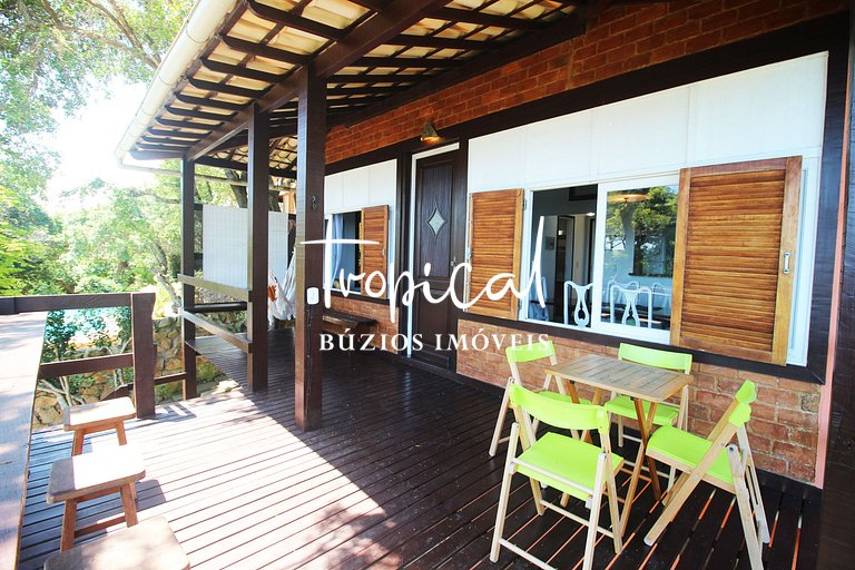 GB18 - Casa com vista e acesso privativo à praia da Ferradur