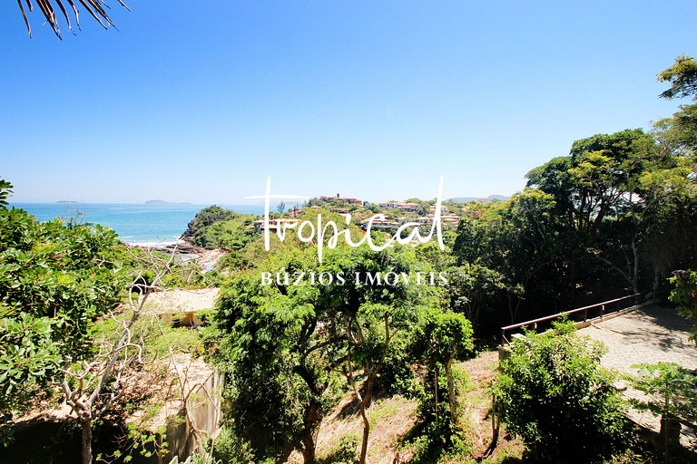 GB18 - Casa com vista e acesso privativo à praia da Ferradur