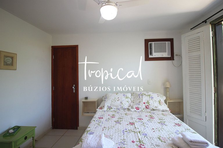 GB18 - Casa com vista e acesso privativo à praia da Ferradur