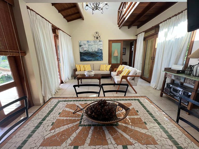 GB41 - Jasmim · Casa Simpática Completa com Vista Linda de G