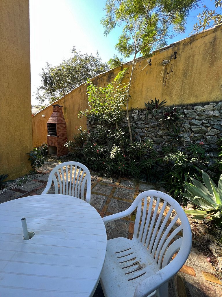 GB41 - Jasmim · Casa Simpática Completa com Vista Linda de G