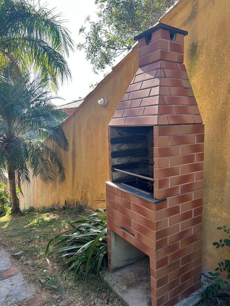 GB41 - Jasmim · Casa Simpática Completa com Vista Linda de G