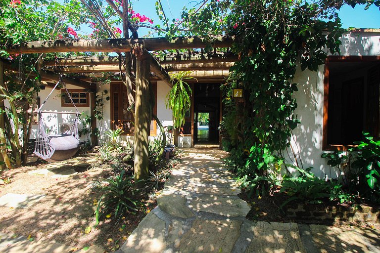 FA40 · Ferradura Garden House