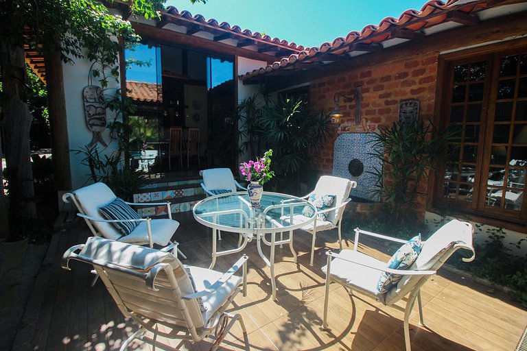 FA40 · Ferradura Garden House