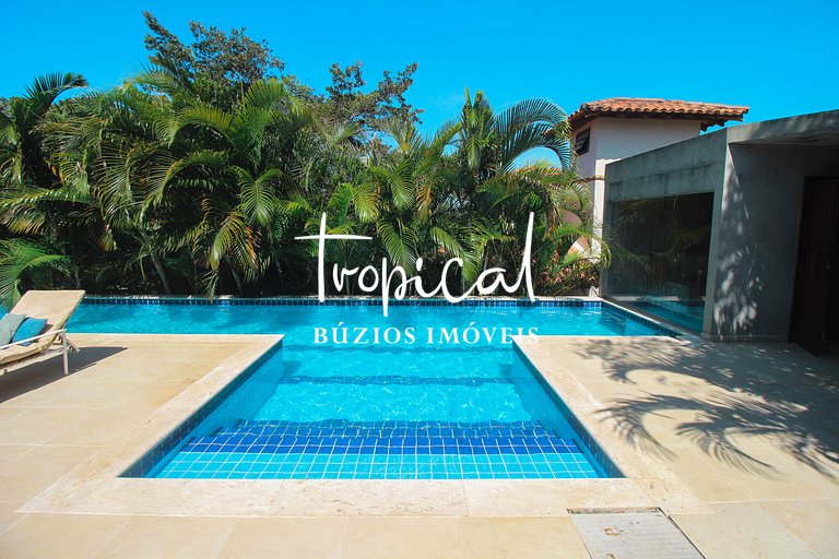 Casa à venda na Ferradura, próxima ao centro