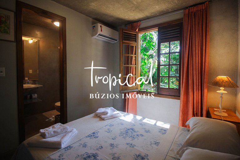 Casa à venda na Ferradura, próxima ao centro