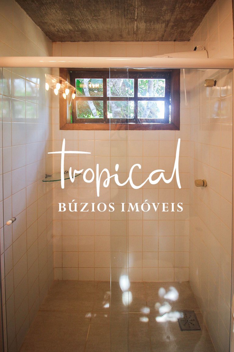 Casa à venda na Ferradura, próxima ao centro