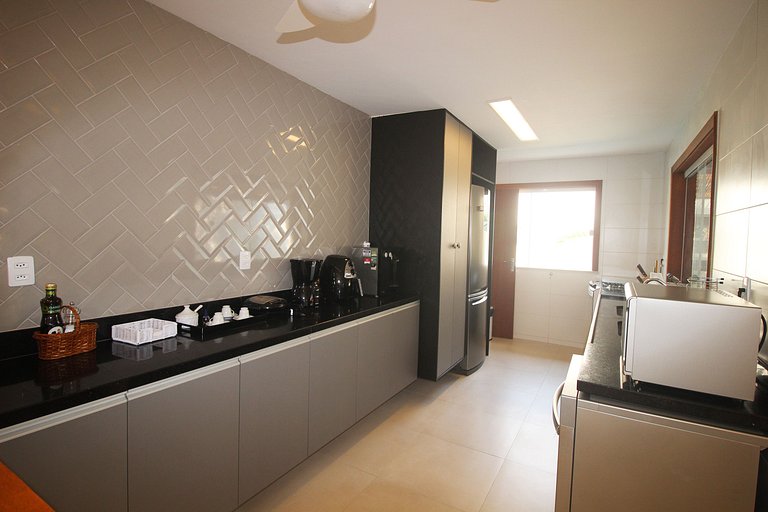MG56 - Linda casa em condomínio em Manguinhos.