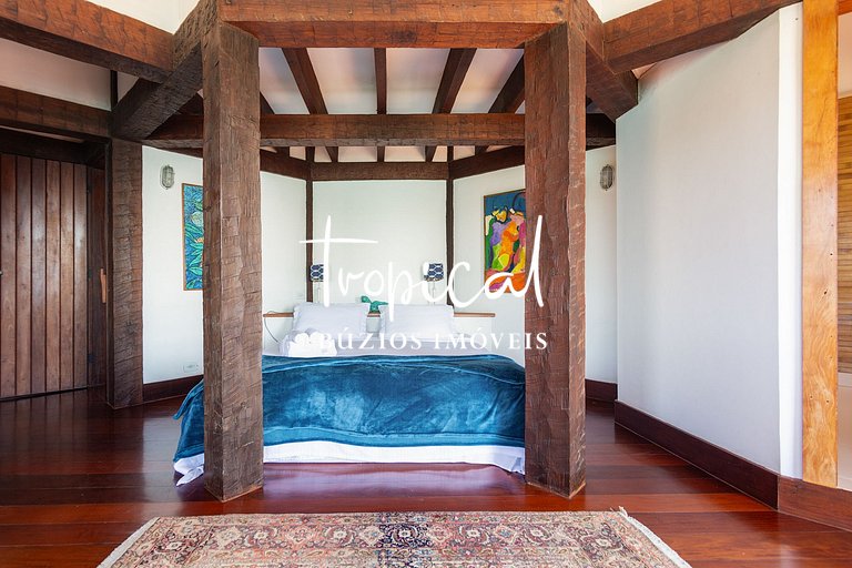 Casa na Praia, Piscina, Exclusividade na Ferradura