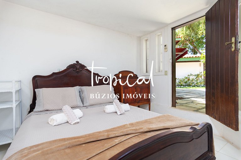 Casa na Praia, Piscina, Exclusividade na Ferradura