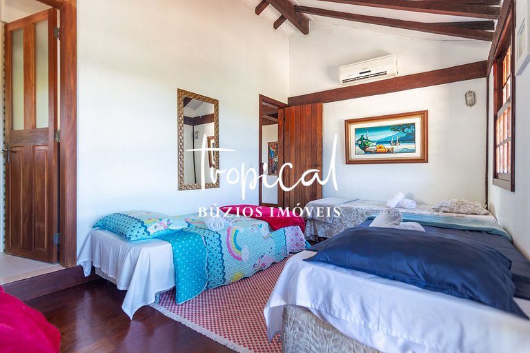 Casa na Praia, Piscina, Exclusividade na Ferradura