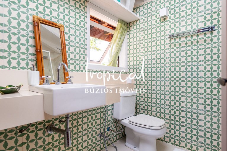 Casa na Praia, Piscina, Exclusividade na Ferradura