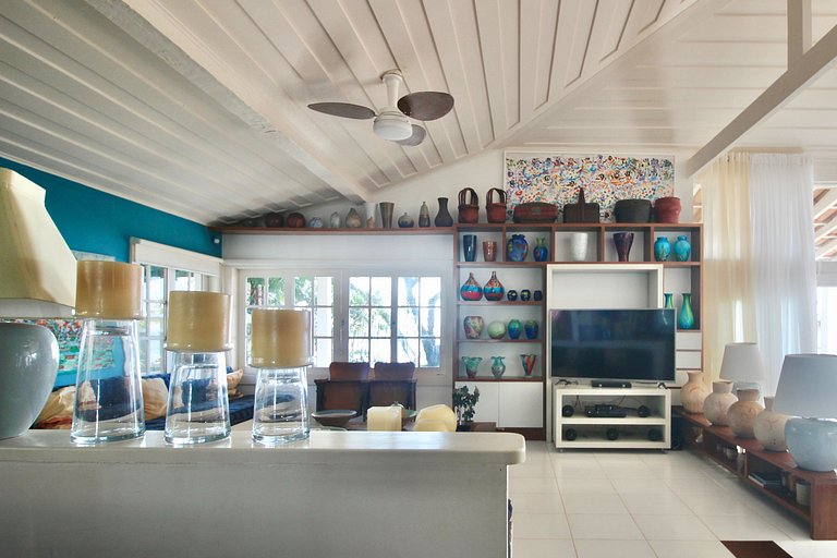 MG31 - Linda casa de frente para Praia de Manguinhos