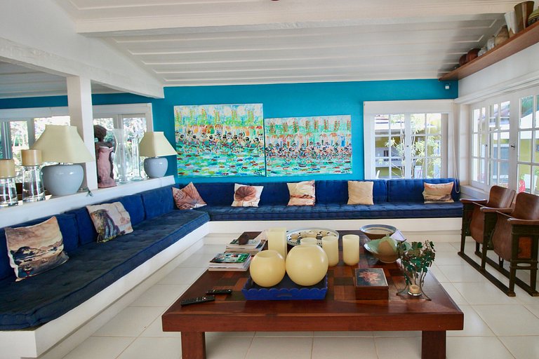 MG31 - Linda casa de frente para Praia de Manguinhos