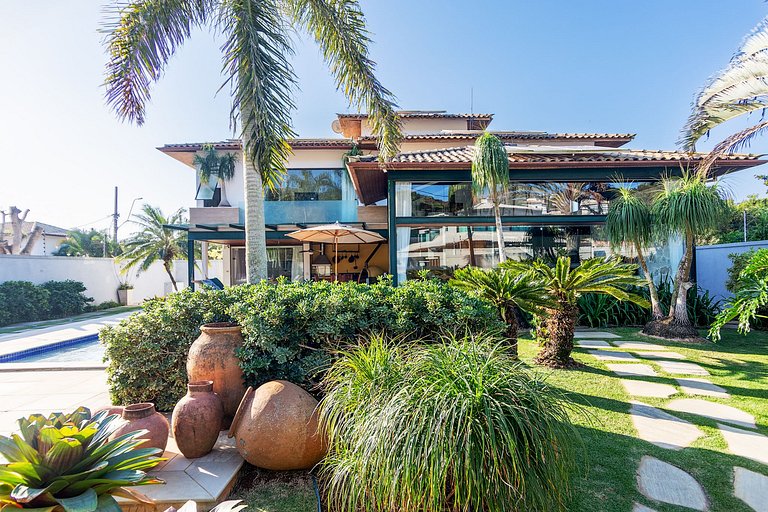 GB77 - Casa moderna com piscina e área gourmet em Geribá