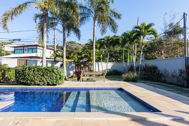 GB77 - Casa moderna com piscina e área gourmet em Geribá