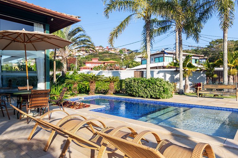 GB77 - Casa moderna com piscina e área gourmet em Geribá
