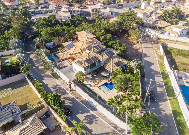 GB77 - Casa moderna com piscina e área gourmet em Geribá