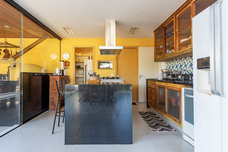 GB77 - Casa moderna com piscina e área gourmet em Geribá