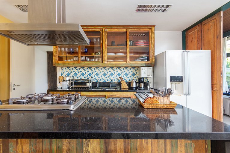 GB77 - Casa moderna com piscina e área gourmet em Geribá