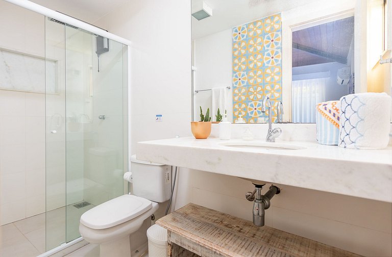 GB77 - Casa moderna com piscina e área gourmet em Geribá