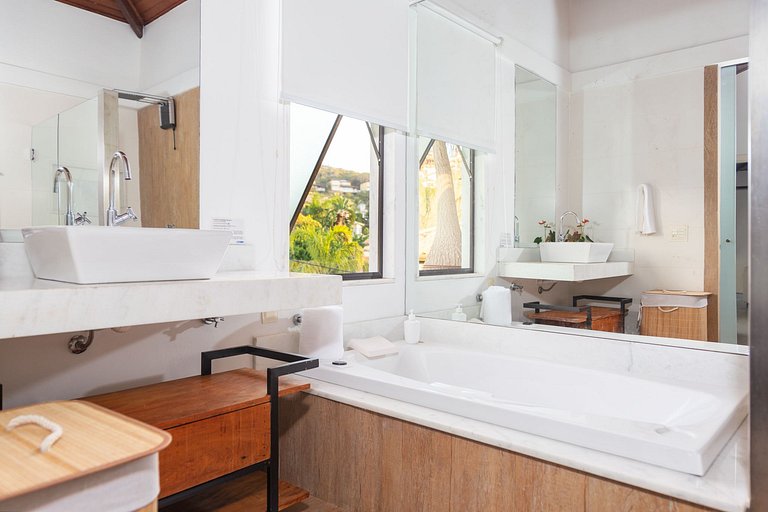 GB77 - Casa moderna com piscina e área gourmet em Geribá