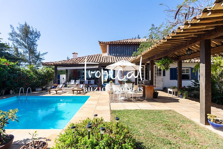 RA04 - Casa de praia para família em Búzios