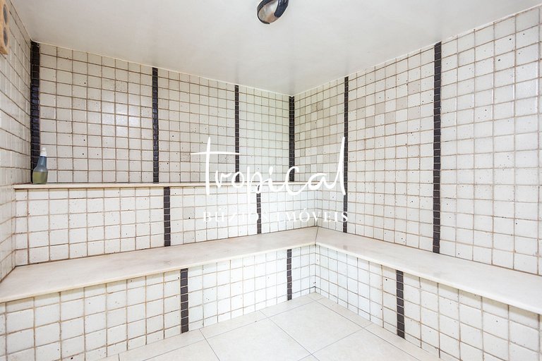 MG86 - Mansão na beira da praia em Búzios