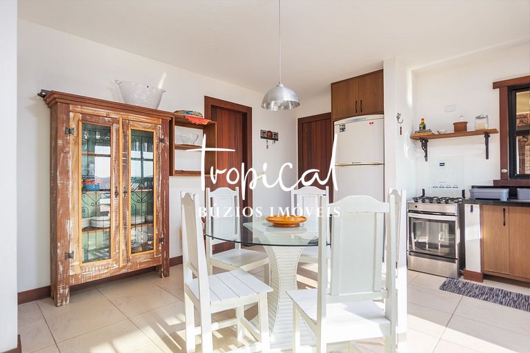FI19 - Casa na Ferradurinha com vista do mar e pôr do sol