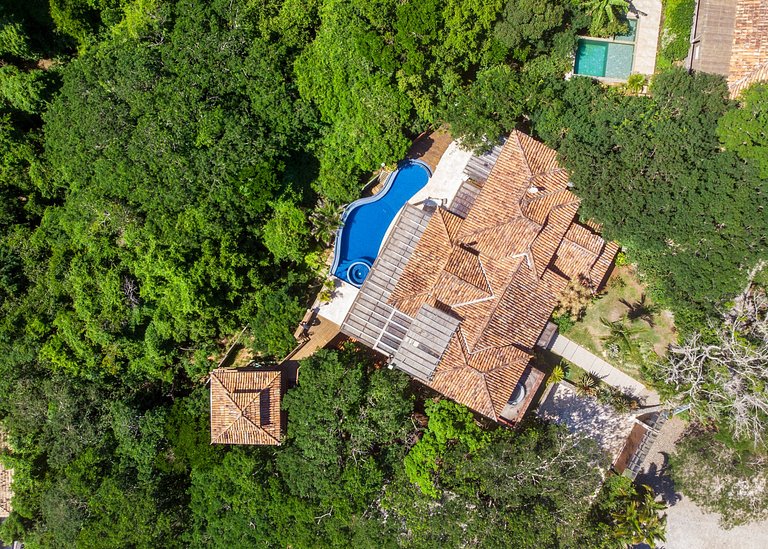 JF01 - Luxuosa Casa em João Fernandes com Vista Panorâmica