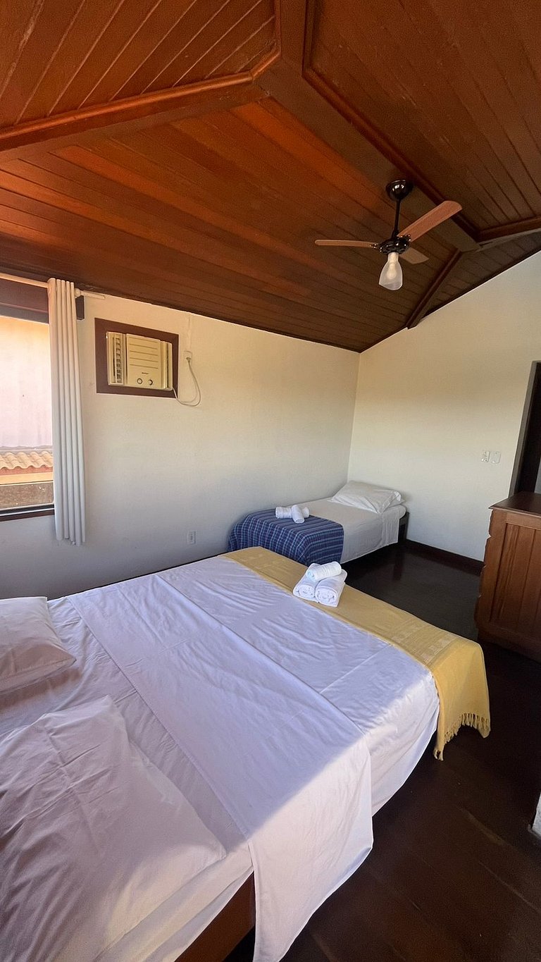RA08 - Casa linda na Marina em frente ao canal de Búzios!