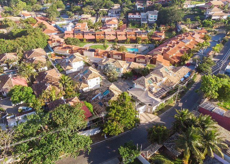 GB73 - Linda casa com piscina privativa