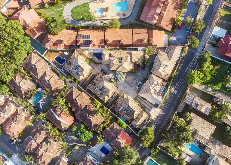 GB73 - Linda casa com piscina privativa