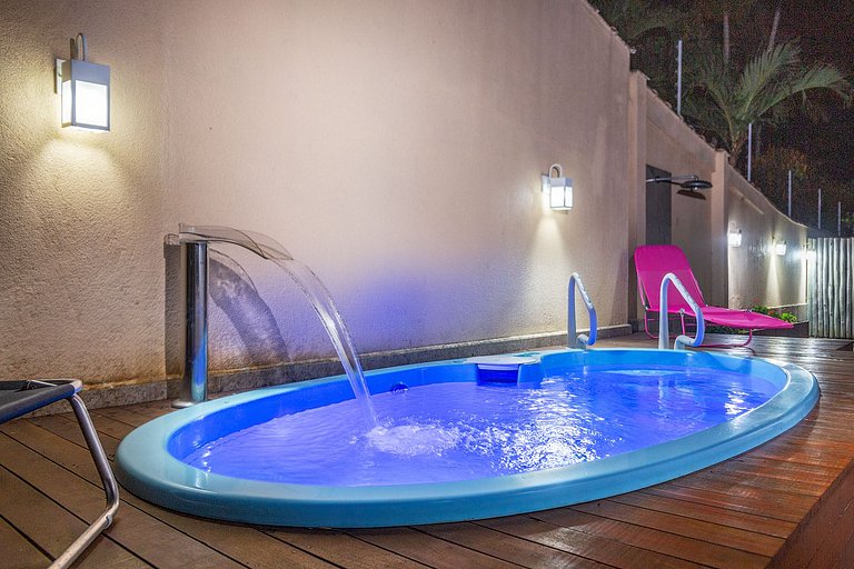 GB73 - Linda casa com piscina privativa