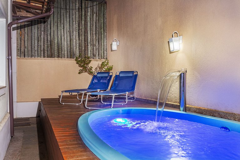 GB73 - Linda casa com piscina privativa