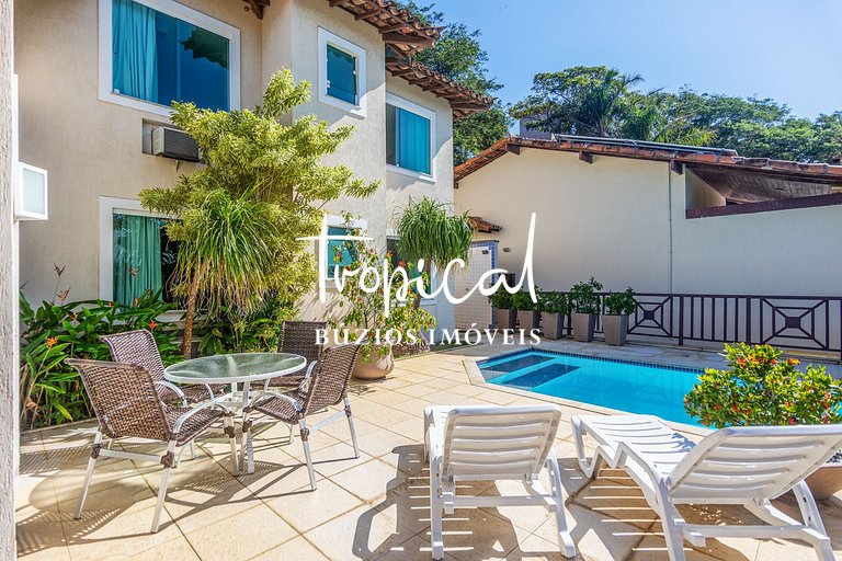 Casa à venda em condomínio a 600 metros da praia de Geribá