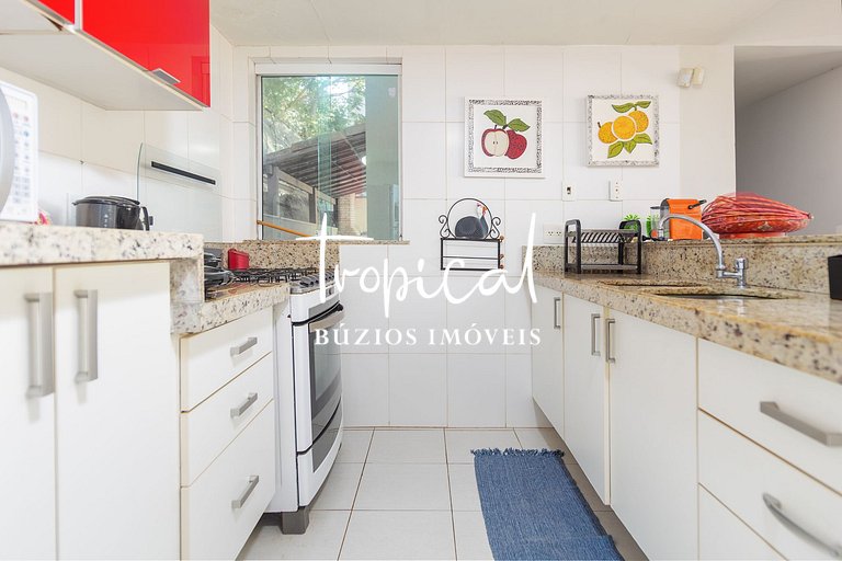 Casa à venda em condomínio a 600 metros da praia de Geribá