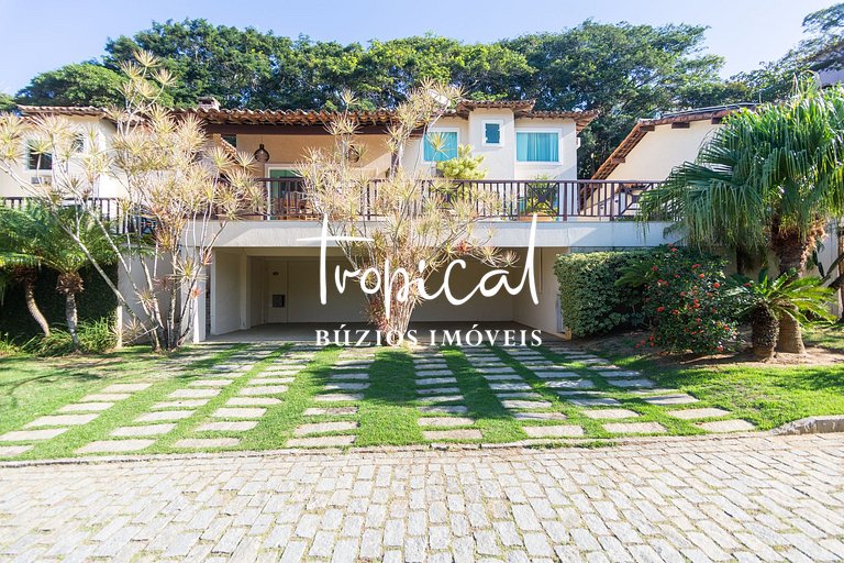 Casa à venda em condomínio a 600 metros da praia de Geribá