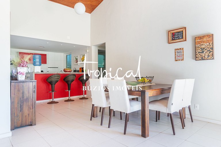 Casa à venda em condomínio a 600 metros da praia de Geribá