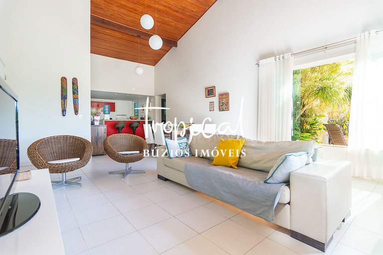 Casa à venda em condomínio a 600 metros da praia de Geribá