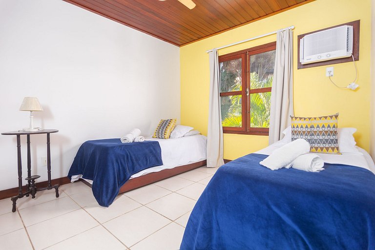 GB19 - Casa Linda no Condomínio Amarras, Acesso à Praia de G