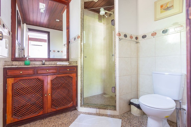 GB19 - Casa Linda no Condomínio Amarras, Acesso à Praia de G