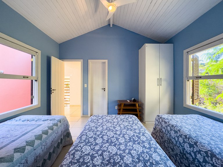 GB27 - Casa 2 min Geriba, vista, 4 quartos e conforto