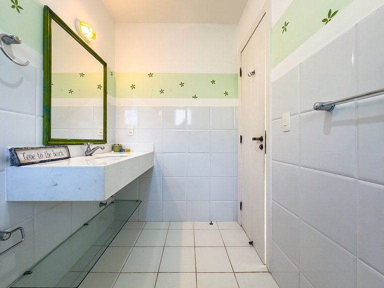 GB27 - Casa 2 min Geriba, vista, 4 quartos e conforto