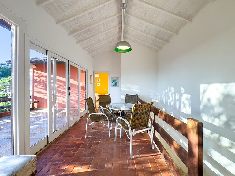 GB27 - Casa 2 min Geriba, vista, 4 quartos e conforto