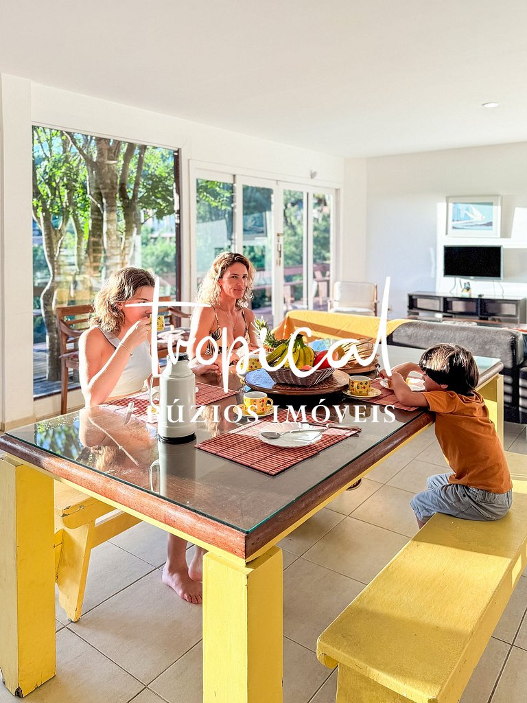 Casa à venda em Geribá com vista para praia