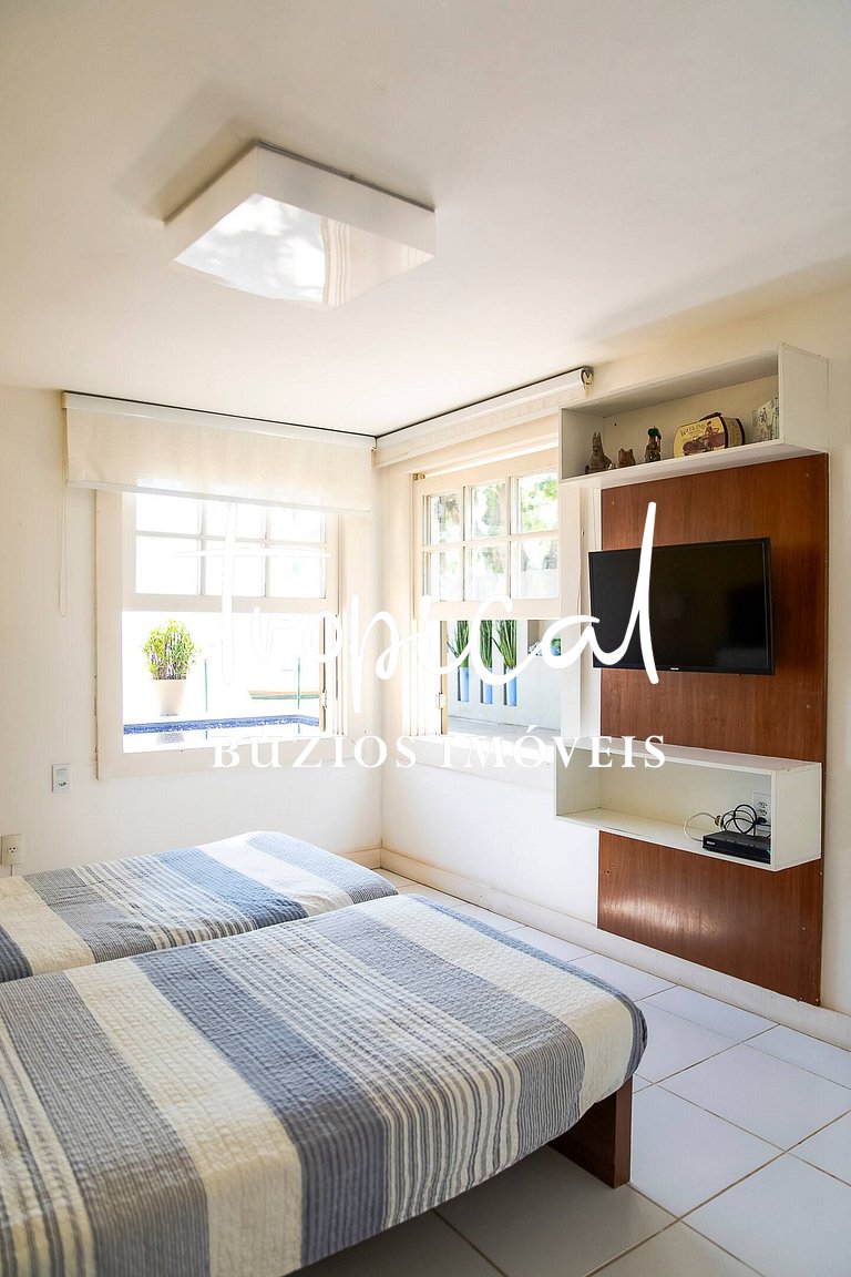 MG31 - Linda casa de frente para Praia de Manguinhos