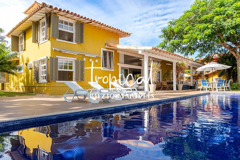 MG31 - Linda casa de frente para Praia de Manguinhos